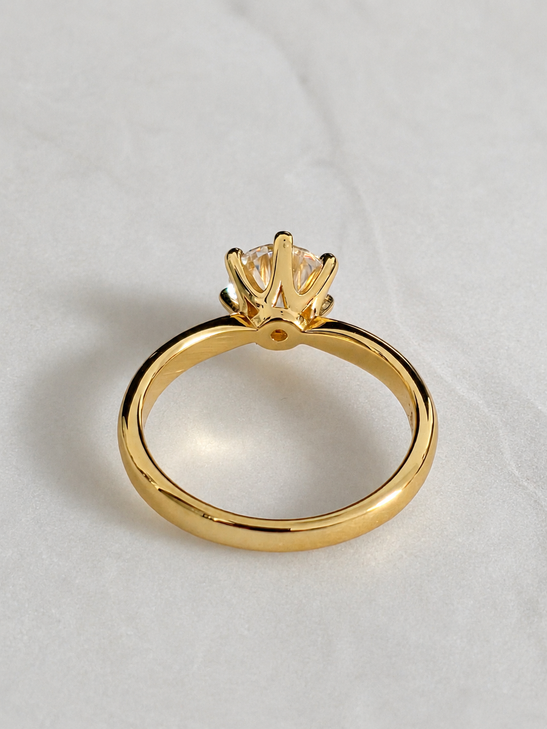 CLASSIC SOLITAIRE 6-PRONG ROUND-CUT MOISSANITE RING - 1.0ct