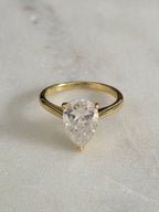 SOLITAIRE PEAR-CUT MOISSANITE RING - 4.0ct