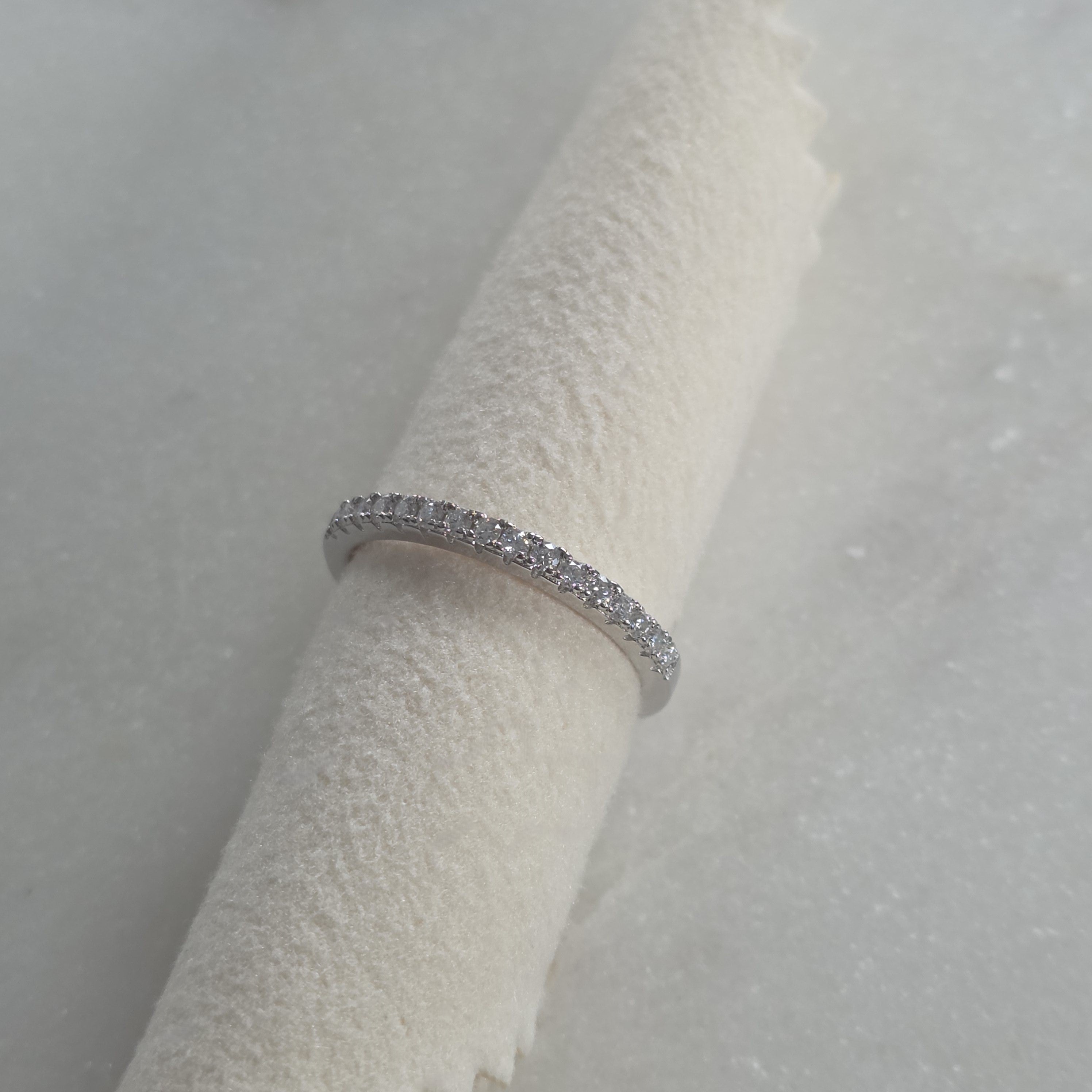 ALLIANCE STACKING 16-STONE MOISSANITE RING - 0.24ct