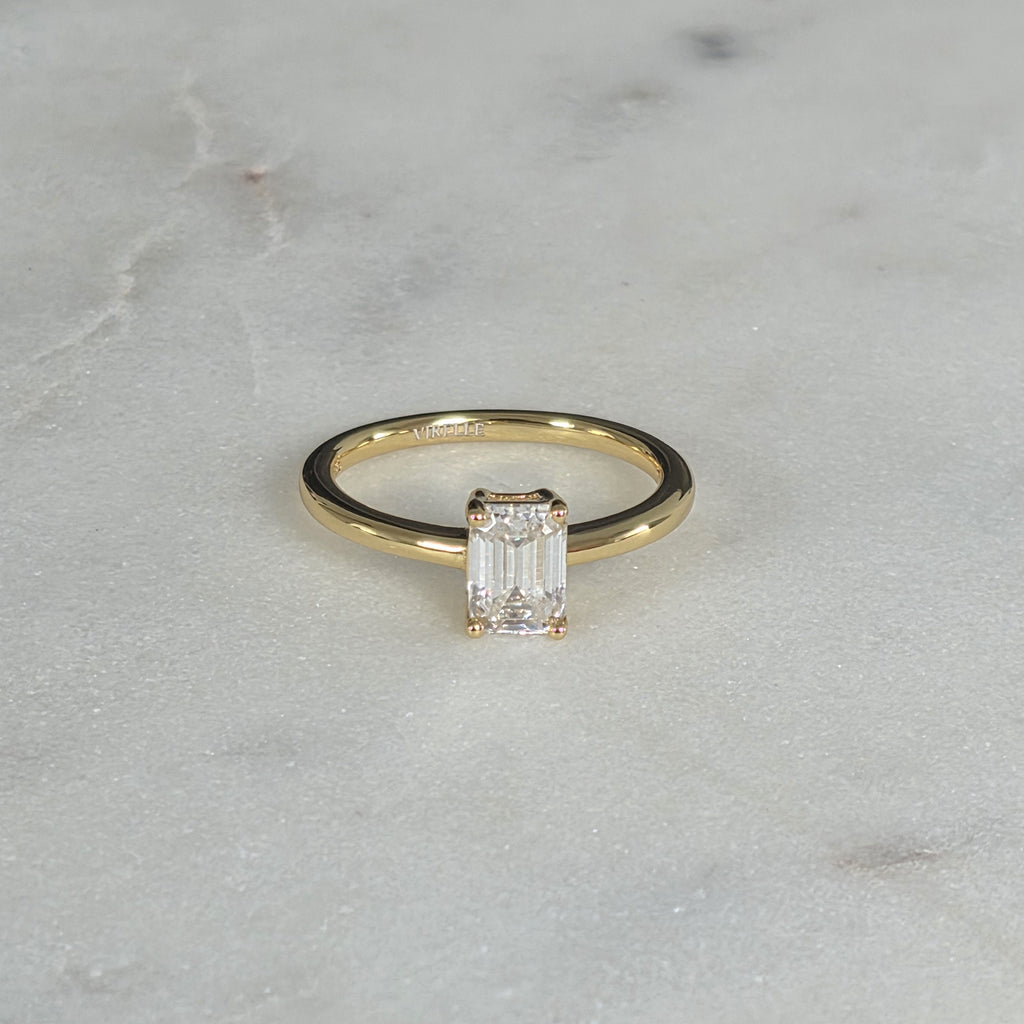 SOLITAIRE EMERALD-CUT MOISSANITE RING - 1.02ct
