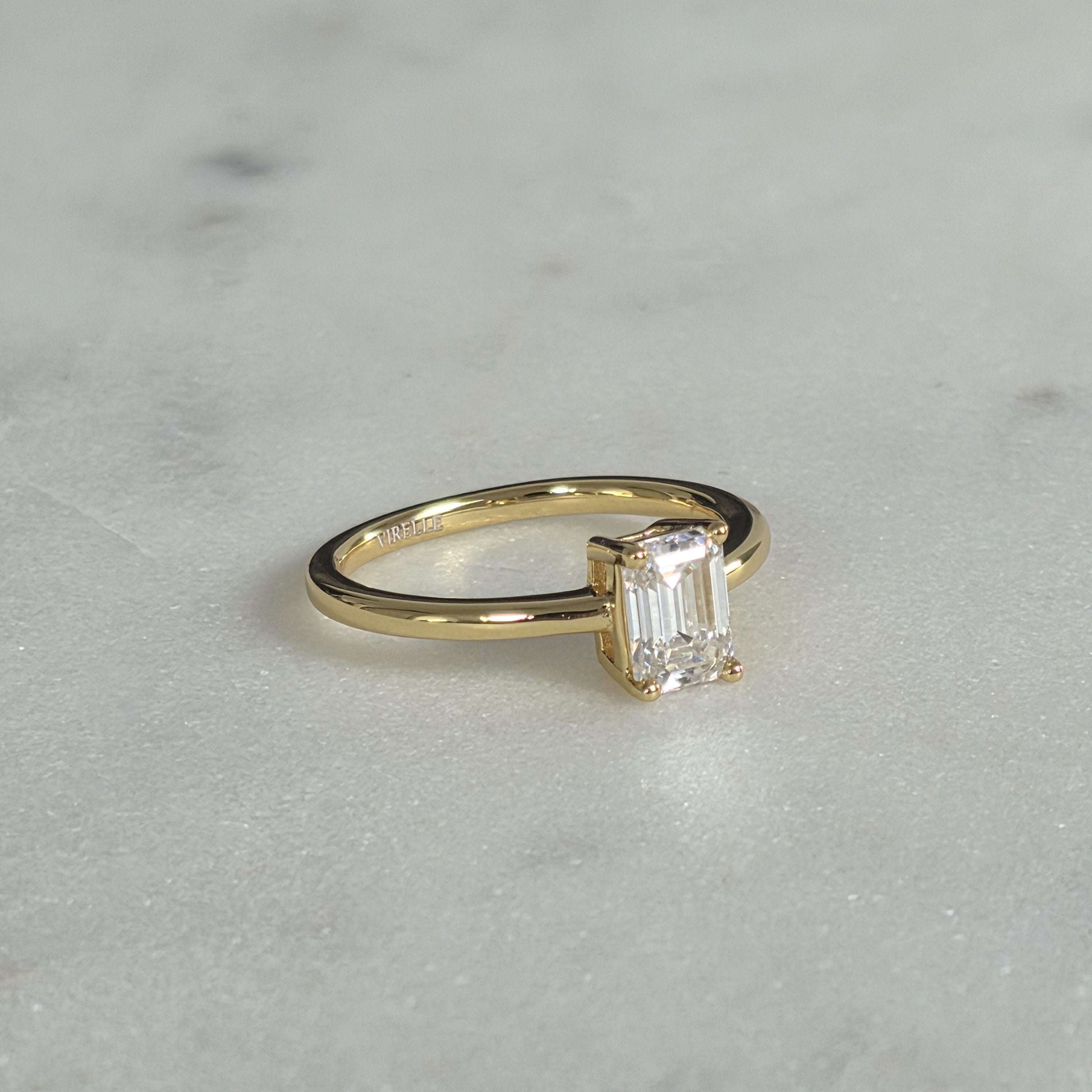 SOLITAIRE EMERALD-CUT MOISSANITE RING - 1.02ct