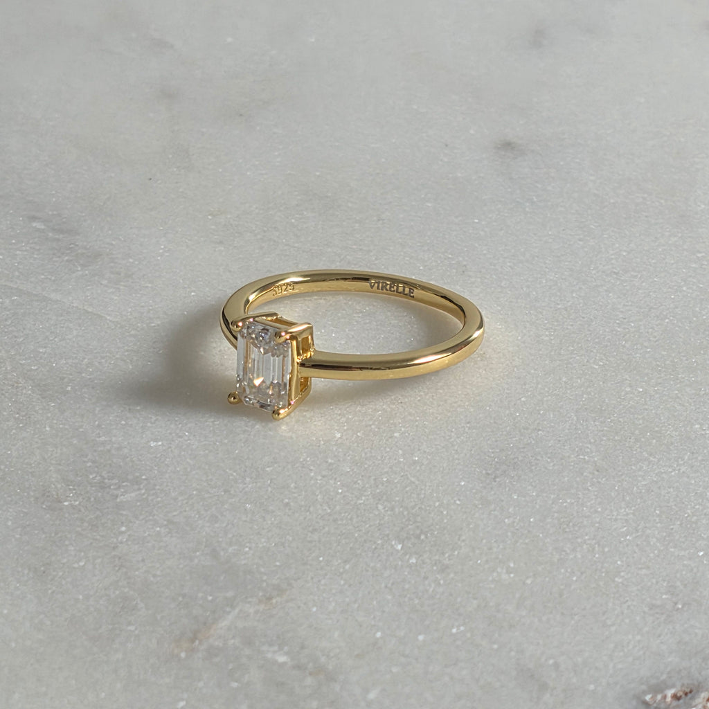 SOLITAIRE EMERALD-CUT MOISSANITE RING - 1.02ct
