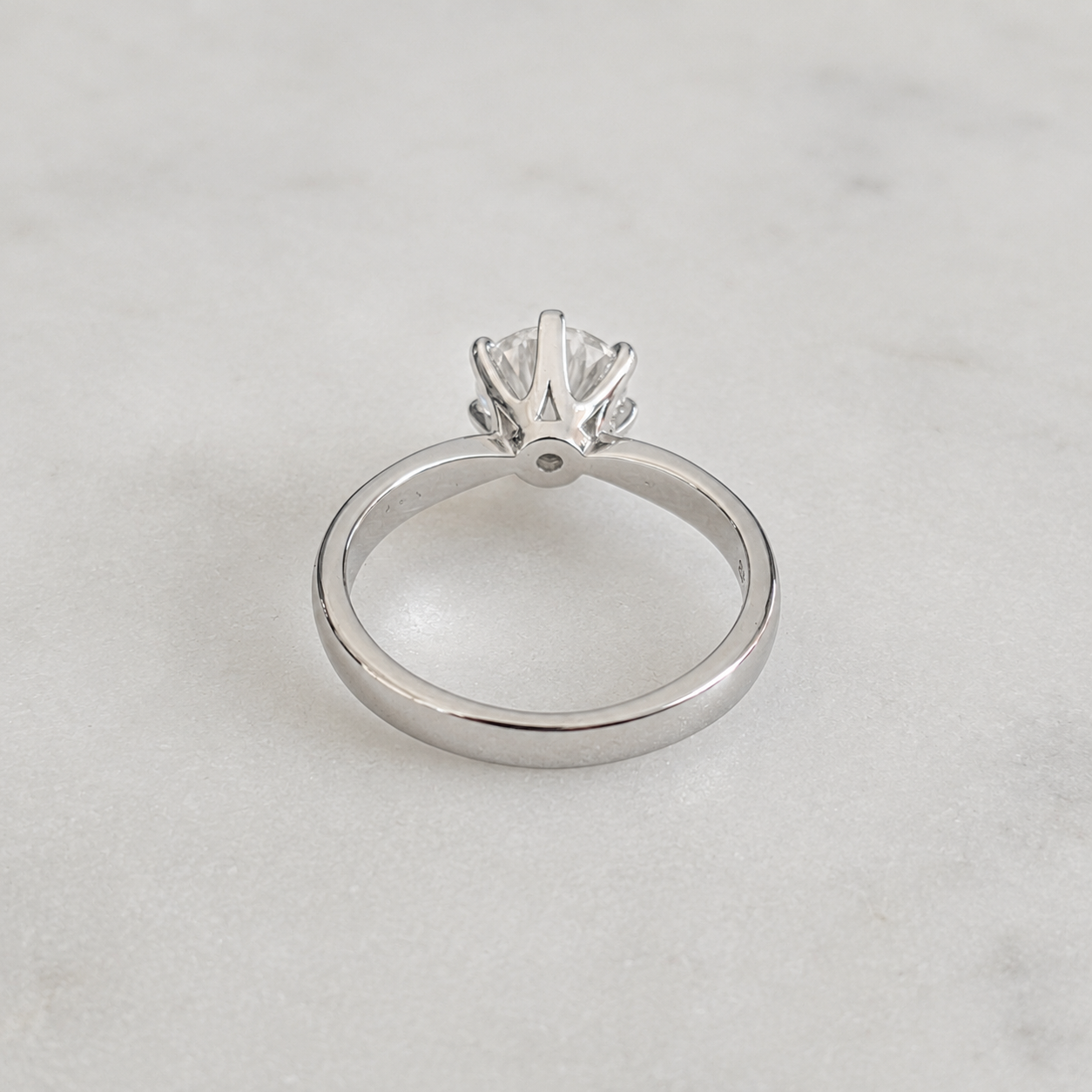 CLASSIC SOLITAIRE 6-PRONG ROUND-CUT MOISSANITE RING - 1.0ct