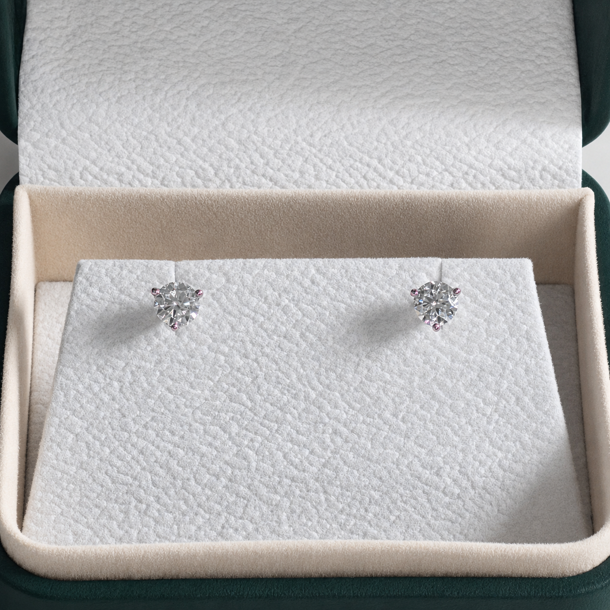 Round-Cut Stud Earring Moissanite - 1.0ct