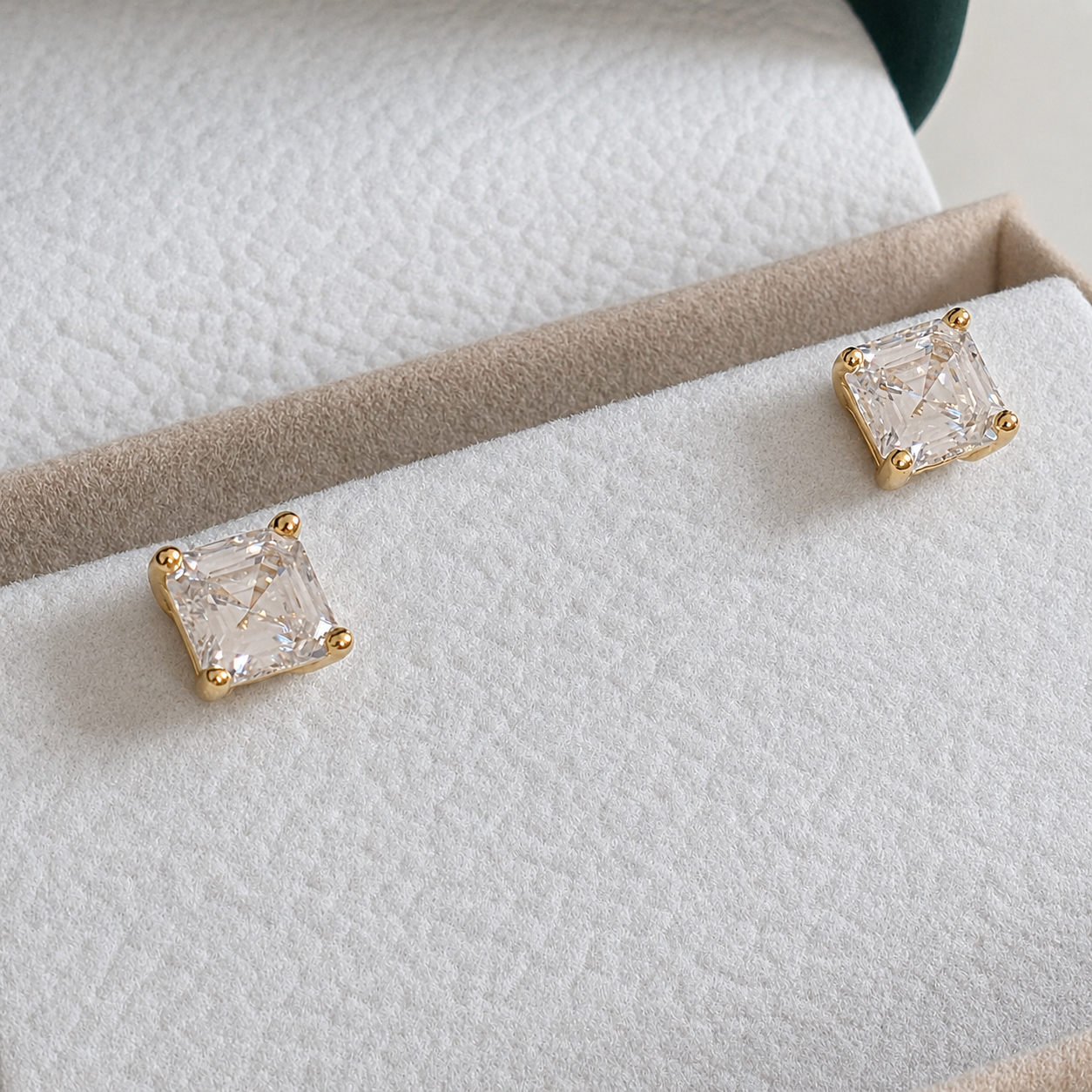 Princess-Cut Stud Earring Moissanite - 1.6ct